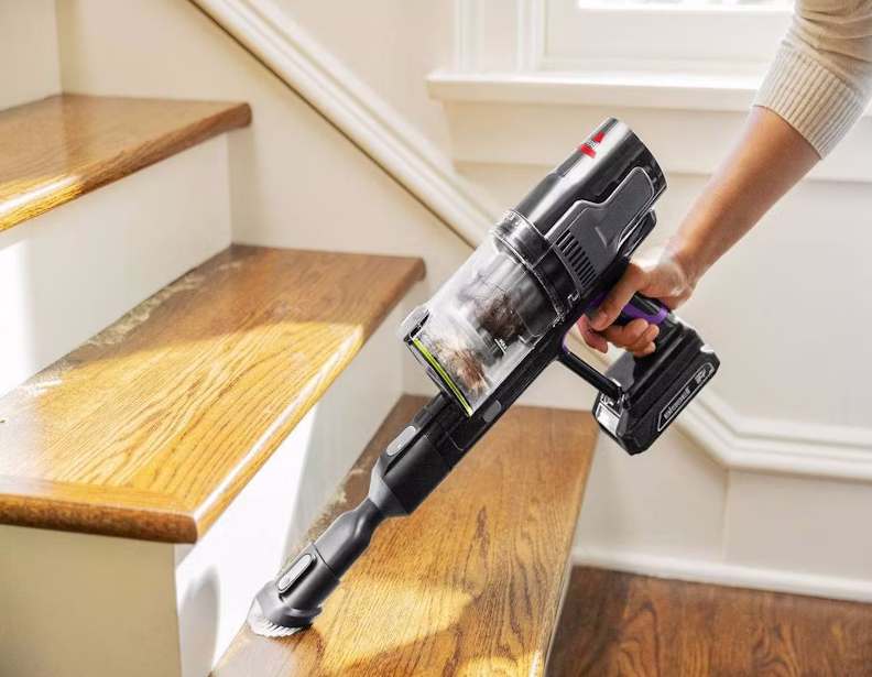 Bissell CleanView XR Pet 300W Stick Vacuum - Image 3