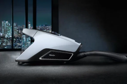 Miele Blizzard CX1 Cat & Dog Bagless Canister Vacuum Cleaner - Image 19