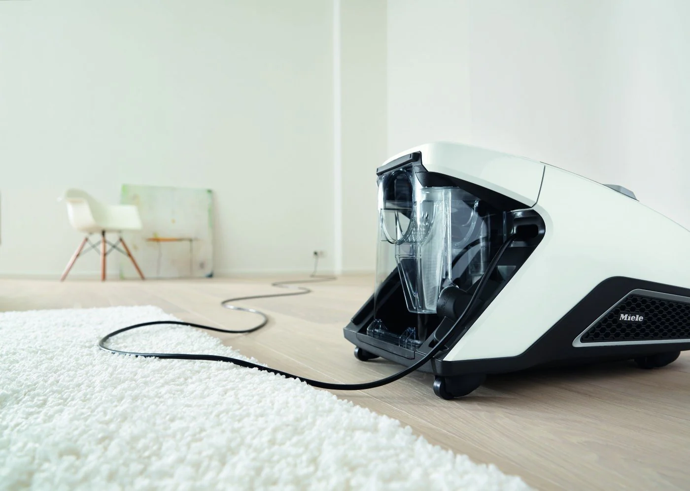 Miele Blizzard CX1 Cat & Dog Bagless Canister Vacuum Cleaner - Image 6