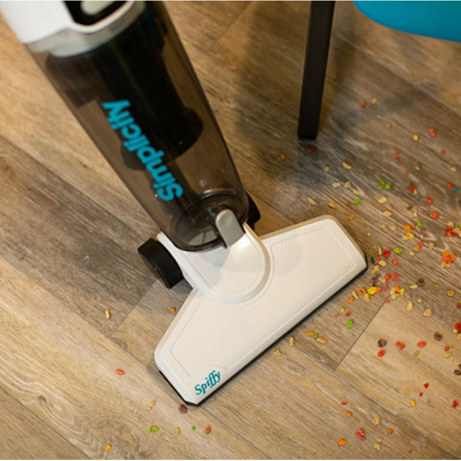 Simplicity Spiffy (S60) Mini Upright Bagless Vacuum Cleaner - Image 4